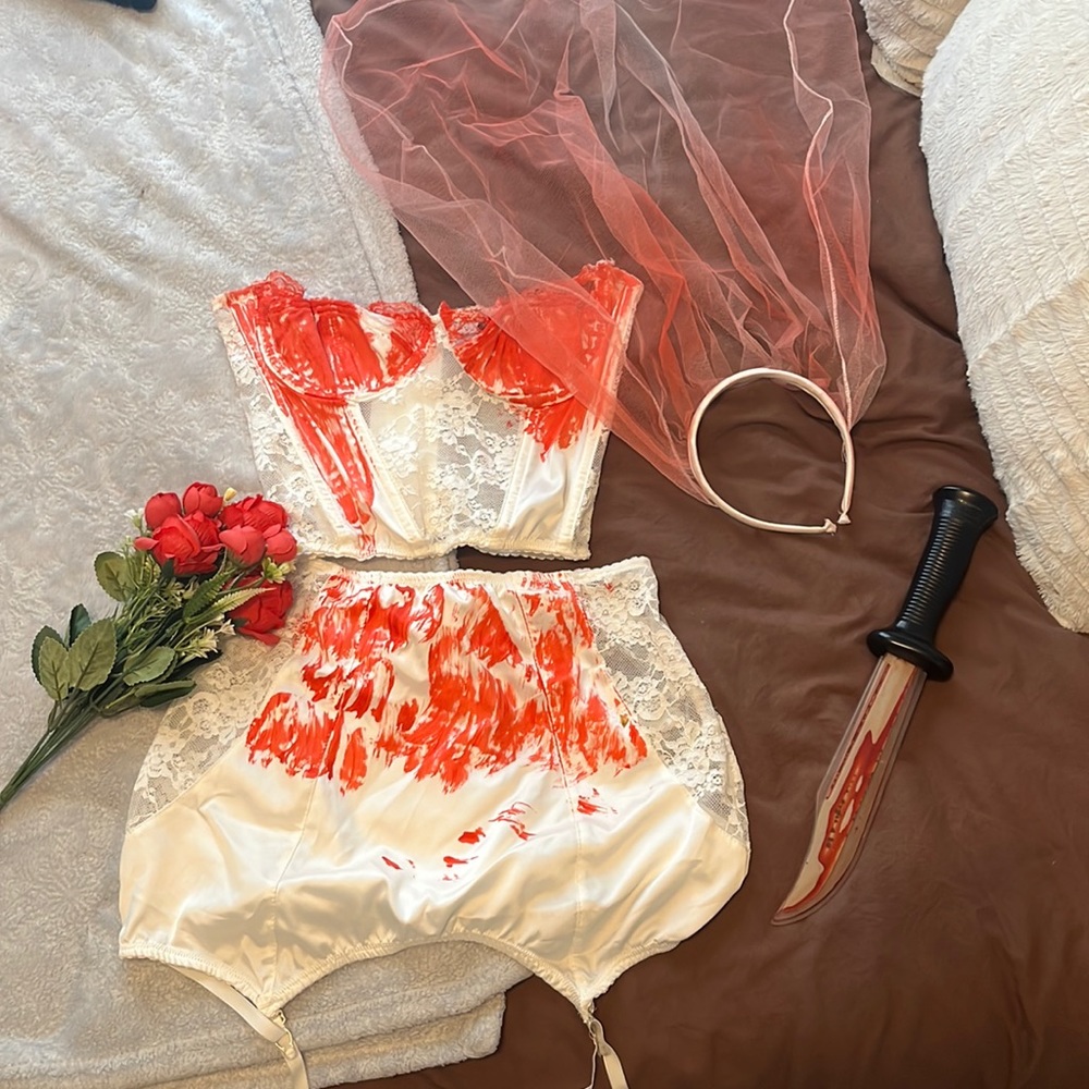 COPY - Halloween costume -bloody bride